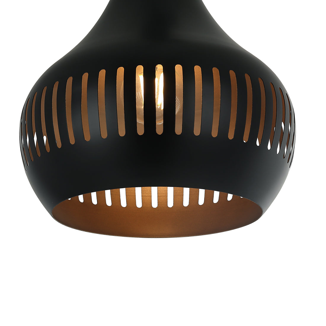 De Various Canna hanglamp in zwart 3 kappen op verschillende hoogtes. Een moderne, stijlvolle hanglamp die een eigentijdse uitstraling biedt voor elk interieur.