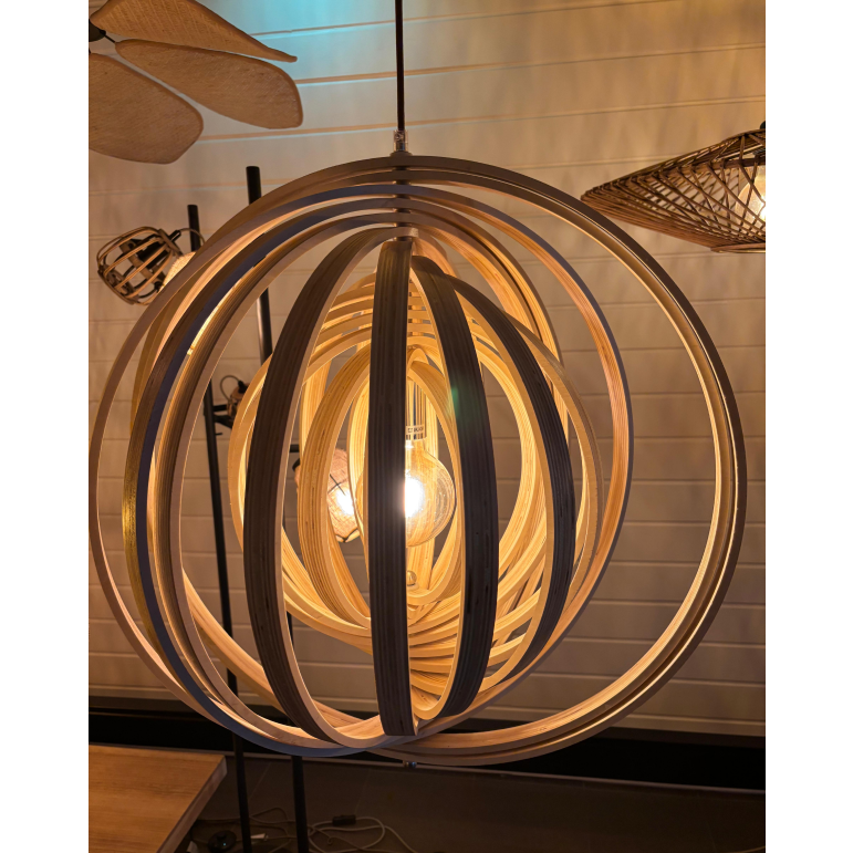 Stijlvolle Chericoni Ring hanglamp van natuurhout, geschikt voor modern interieur.