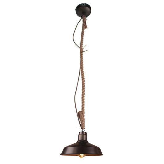 Volledige afbeelding van de Various Max 1-lichts hanglamp in zwart, inclusief snoer en kap, tegen een neutrale achtergrond.