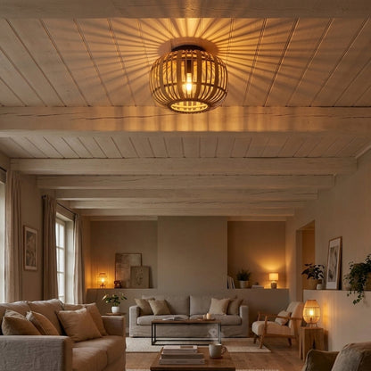 Een warme bruin naturelle rattan plafondlamp creëert een gezellige sfeer in elke ruimte.