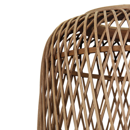 De Various Woven Cross Tafellamp (Ø32 cm) is een uniek en natuurlijk ontwerp van bamboe met FSC-keurmerk. Combineer met hanglampen en tafellampen uit dezelfde serie. Ontdek hem nu!