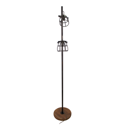 Deze zwarte vloerlamp uit de Aperto-serie valt op door zijn industrieel design.