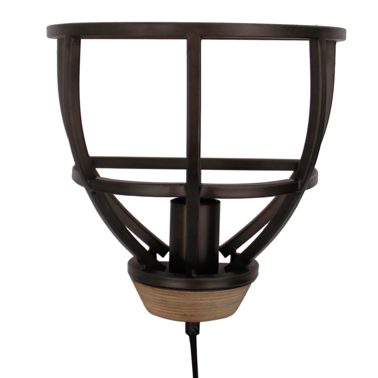 De zwarte Aperto wandlamp heeft een robuust industrieel ontwerp. Een krachtig statement voor elke wand in uw interieur.