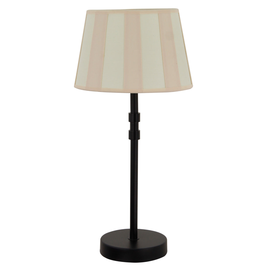 Deze crèmekleurige lampenkap brengt een warme, moderne sfeer in huis. Perfect voor een stijlvolle afwerking van je lamp.