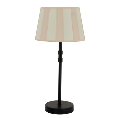 Creme lampenkap Oval geeft een warme, gezellige gloed aan je interieur. Perfect voor een sfeervolle ambiance.