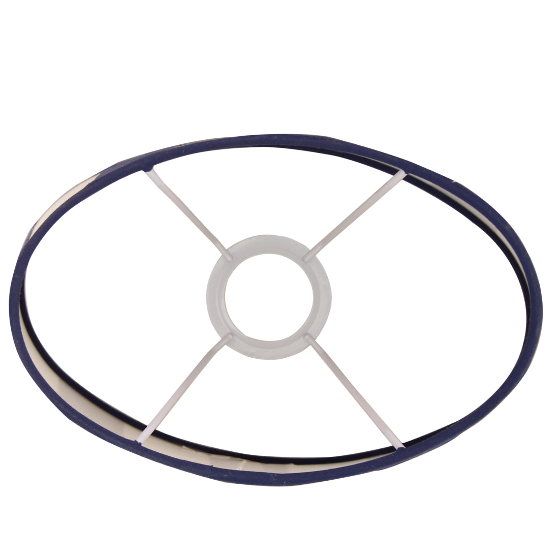 Dichtbijzicht van de crèmekleurige lampenkap Oval. Deze kap voegt warmte en elegantie toe aan elk interieur.