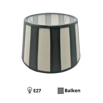 Deze grijze lampenkap van 20 cm geeft een moderne uitstraling aan elke ruimte. Perfect voor een sfeervolle verlichting.