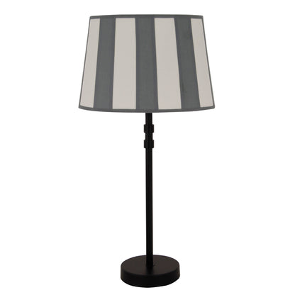 De grijze lampenkap Oval geeft een warme sfeer aan je interieur. Perfect voor boven de eettafel of in de woonruimte.