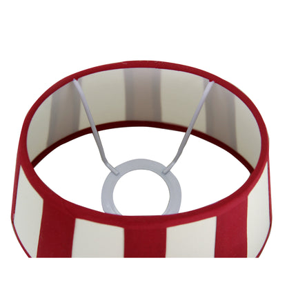 De lampenkap in een stijlvolle combinatie van rood en crème voegt flair toe aan uw interieur. Perfect voor moderne ruimtes.