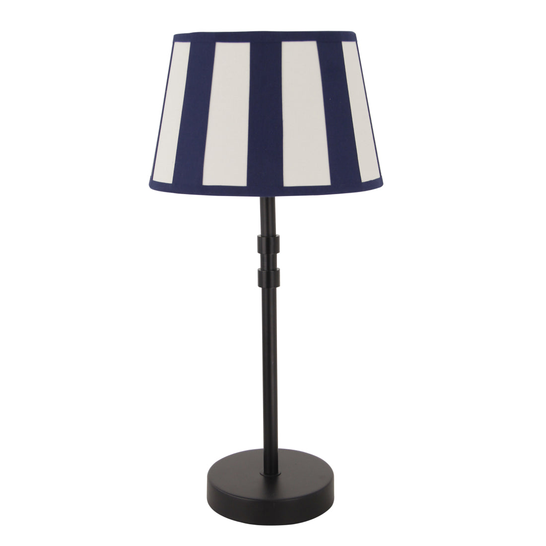 Zachte crèmekleurige lampenkap in ovale vorm. Voeg een vleugje elegantie toe aan jouw interieur met deze sfeervolle kap.