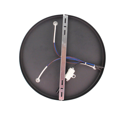 Deze zwarte plafondlamp uit de Basic-serie heeft een robuuste uitstraling. Perfect voor een industriële sfeer in jouw ruimte.