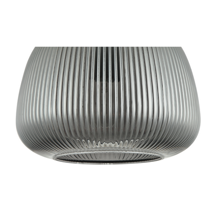 Een gedetailleerde blik op de elegante zwarte Bra hanglamp. Perfect voor een moderne en sfeervolle ambiance in huis.
