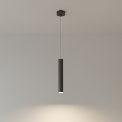 Detail van de grijze hanglamp Tubo met betonlook. Voegt een stoere, industriële sfeer toe aan iedere ruimte.