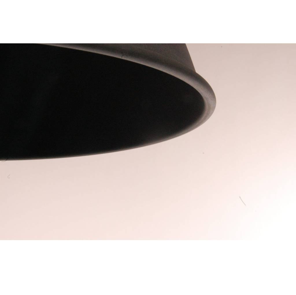 De grijze Cucina hanglamp brengt een moderne touch in je interieur. Perfect voor boven de eettafel of een gezellige hoek.