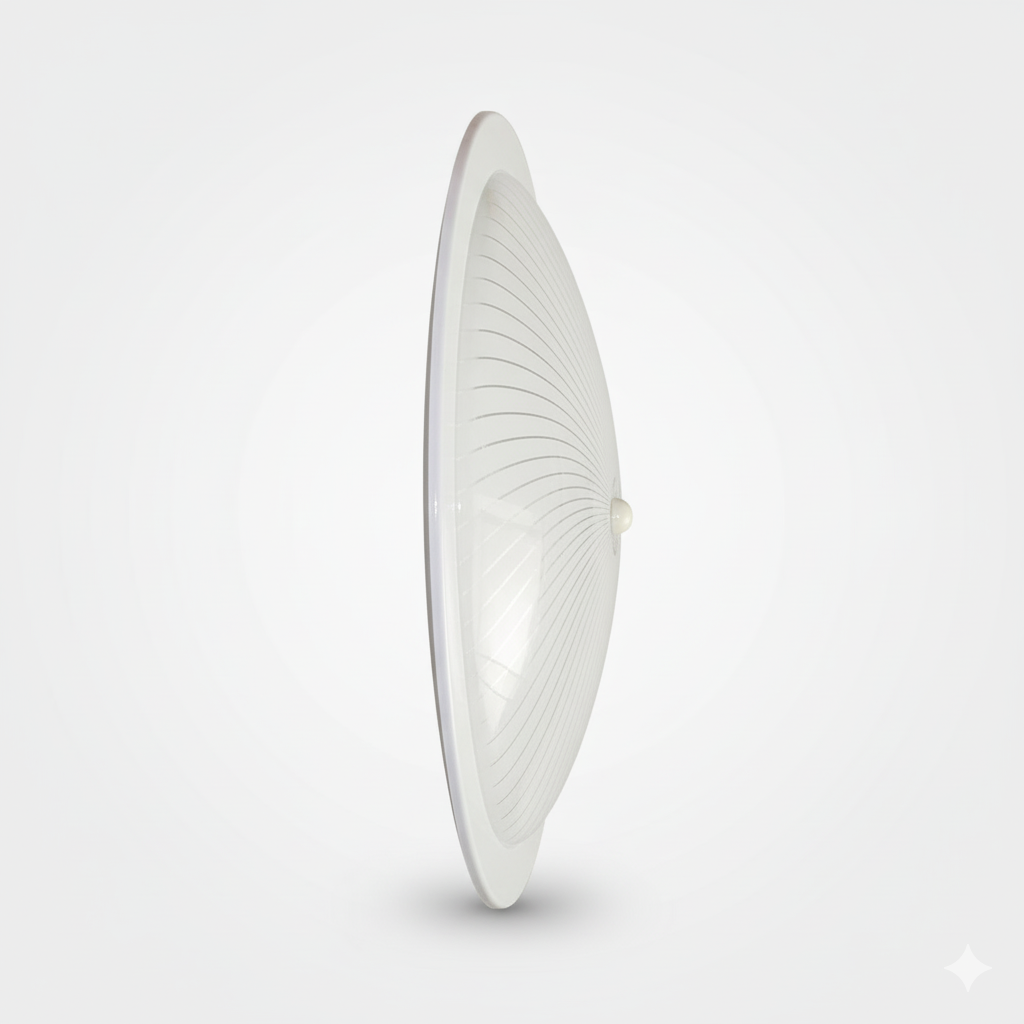 Detail van de witte Circo plafondlamp met industrieel ontwerp. Perfect voor een moderne touch in elke ruimte.