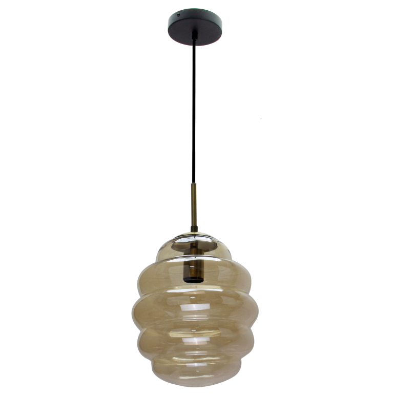 Bijzondere detailfoto van de zwarte Favo hanglamp. Deze moderne lamp voegt een strakke touch toe aan je interieur.