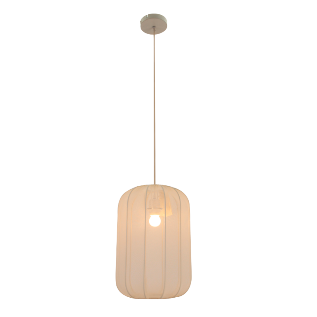 Deze crèmekleurige hanglamp Lecce brengt een warme Japandi-sfeer in uw interieur. Perfect voor boven de eettafel.