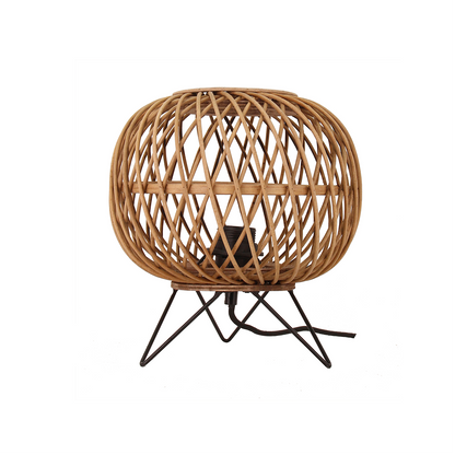 Deze landelijke tafellamp in bruin bamboe creëert een warme sfeer op elke tafel. Perfect voor een gezellig interieur.
