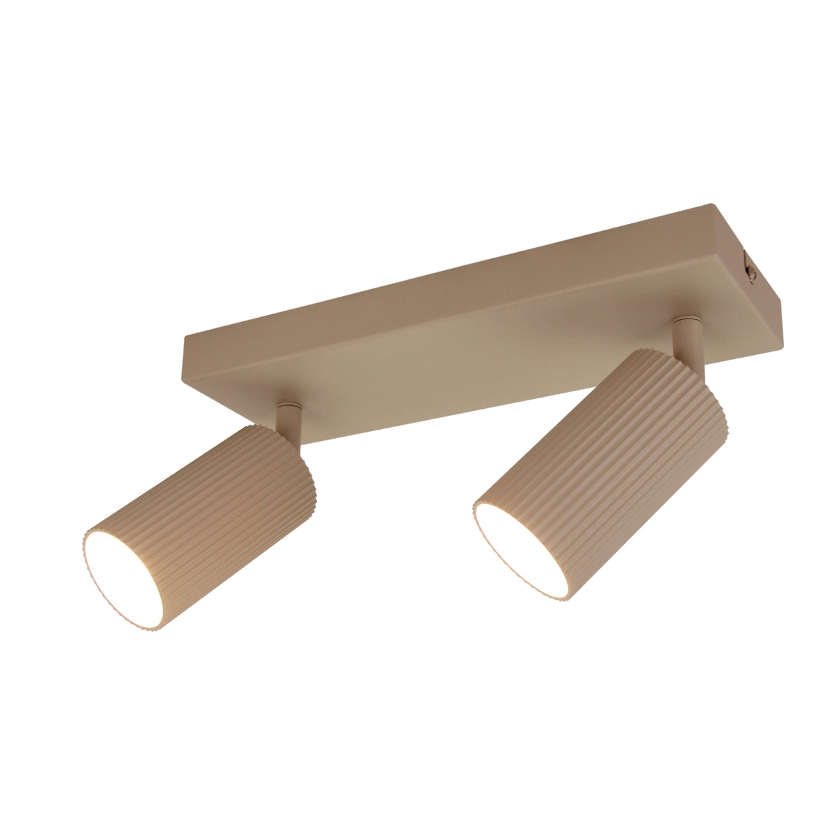 De zandkleurige Rigo plafondlamp voegt een warme uitstraling toe aan iedere ruimte. Perfect voor een sfeervolle ambiance.