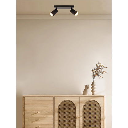 Strakke zwarte plafondlamp Rigo van metaal geeft een moderne touch aan je interieur. Perfect voor sfeervolle verlichting.
