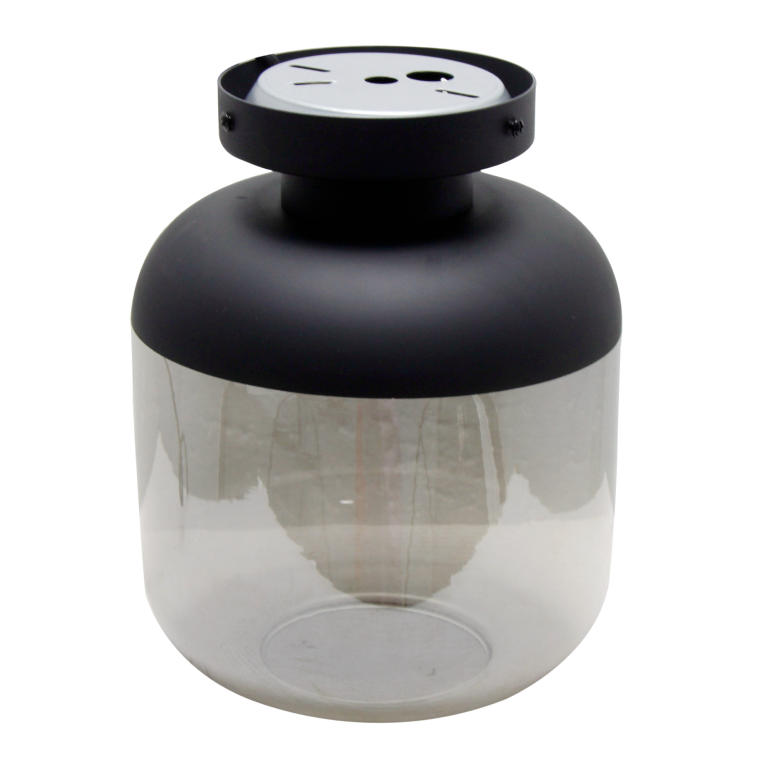 Deze zwarte plafondlamp uit de Specchio serie geeft een moderne uitstraling. Perfect voor sfeervolle verlichting in elke