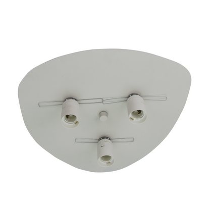 Deze detailfoto toont de vurige rode plafondlamp Colorato. Een opvallend design dat elke ruimte karakter geeft.