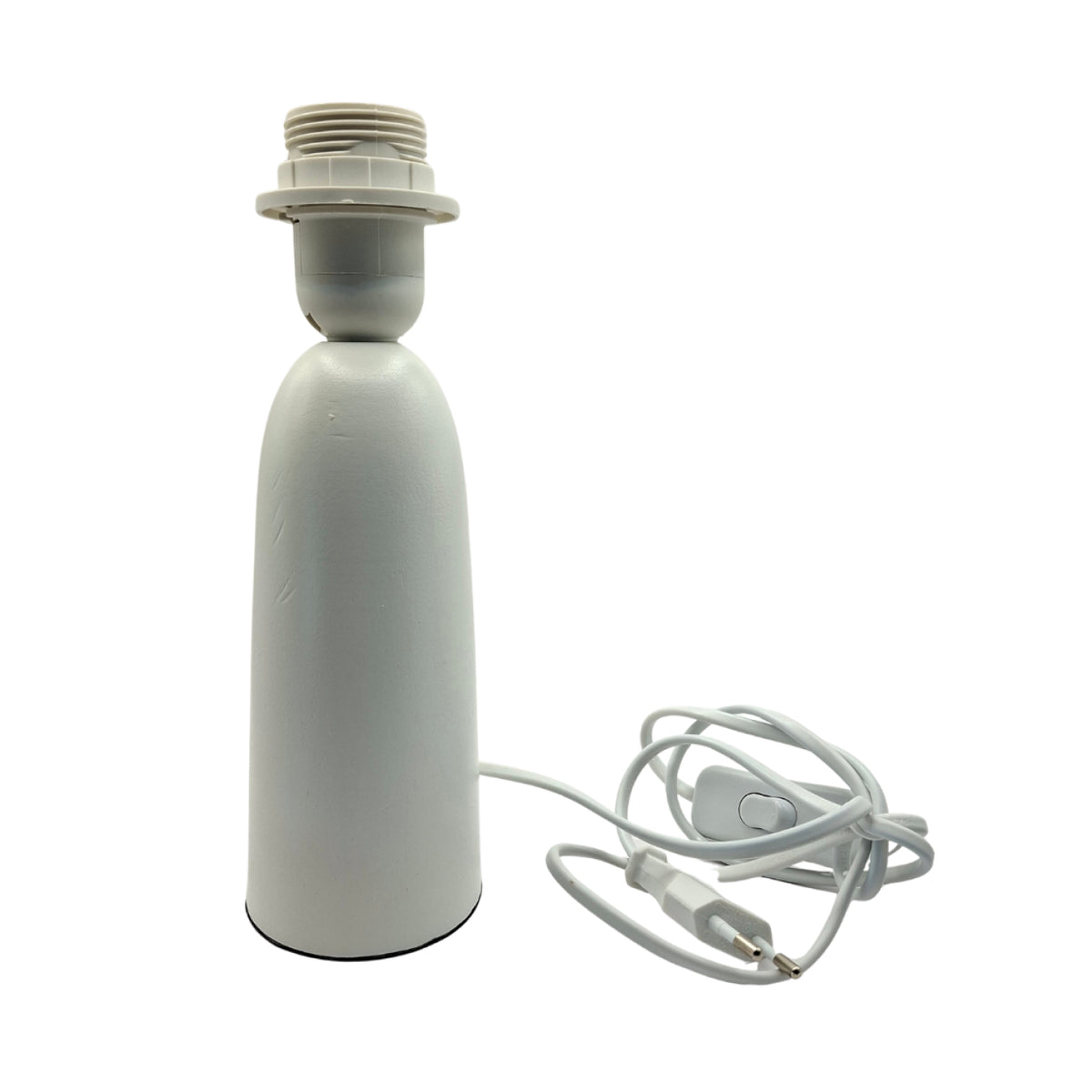 Deze strakke lampenvoet in wit biedt een moderne uitstraling. Perfect voor een eigentijds interieur en veelzijdig in gebruik.