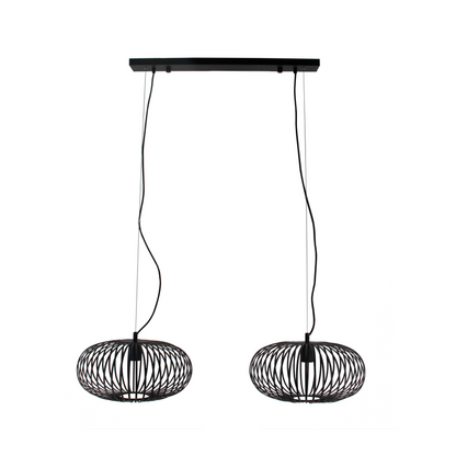 Detailweergave van de zwarte Curvato hanglamp met industriële flair. Perfect voor een eigentijdse en stoere inrichting.