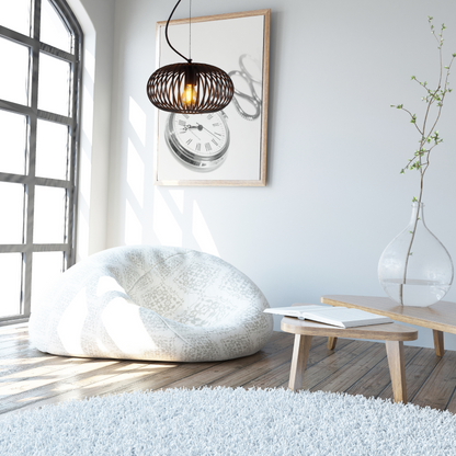 Deze zwarte hanglamp in industrieel design voegt karakter toe aan je interieur. Perfect voor boven een eettafel of bar.