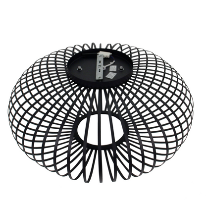 De zwarte Curvato plafondlamp is een lust voor het oog. Dit moderne ontwerp voegt een stijlvolle touch toe aan elk interieur.