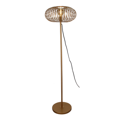 De luxe gouden Curvato vloerlamp straalt moderne elegantie uit. Perfect voor een stijlvolle accentering in jouw interieur.