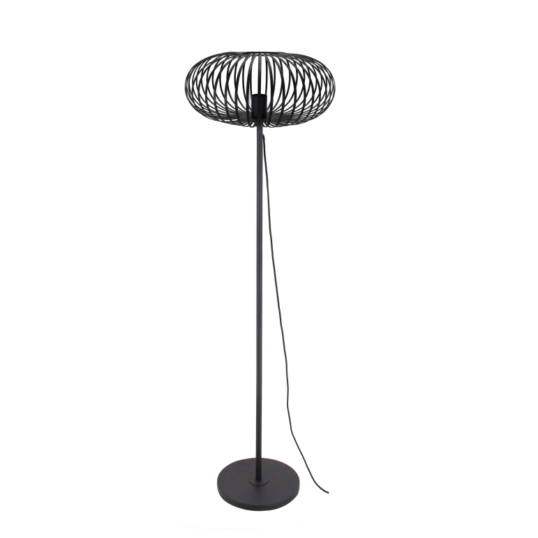 De Curvato vloerlamp in zwart heeft een industrieel karakter. Perfect voor een moderne, sfeervolle inrichting.