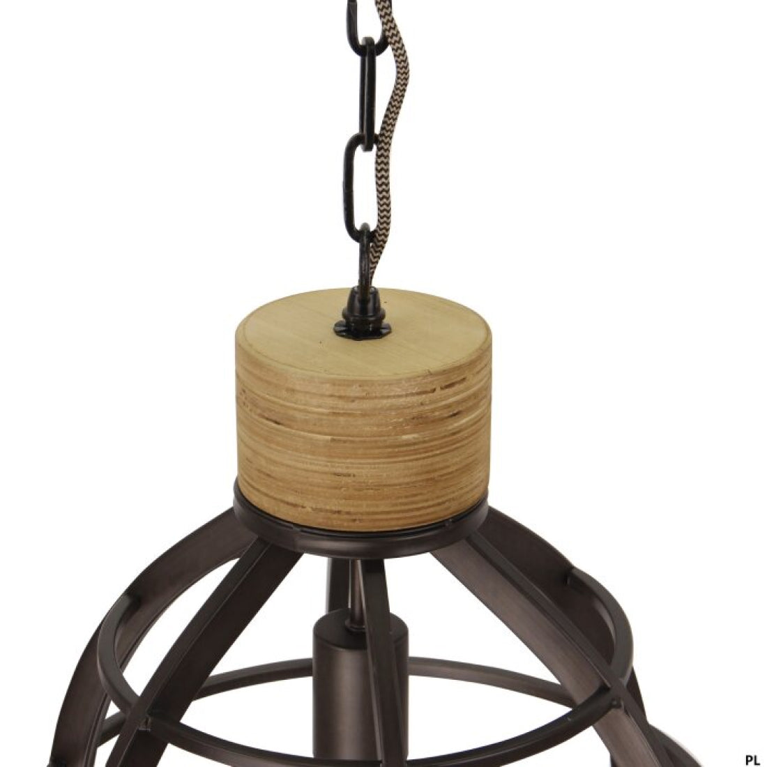 Detail van de zwarte Aperto hanglamp van Chericoni, met een stoer industrieel design.