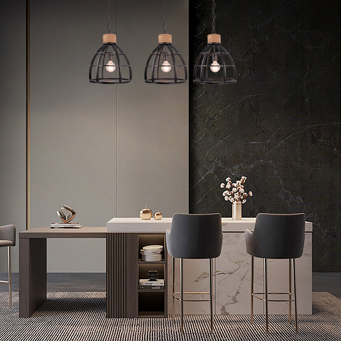 Indrukwekkende zwarte hanglamp uit de Aperto serie. Een industrieel statement dat elke kamer sfeervol verlicht.