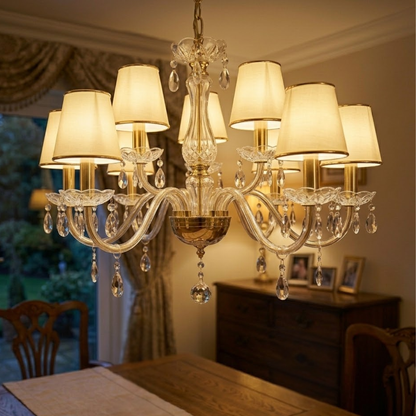 Een warme crème lampenkap die elegantie toevoegt aan uw interieur. Perfect voor een sfeervolle verlichting in elke ruimte.