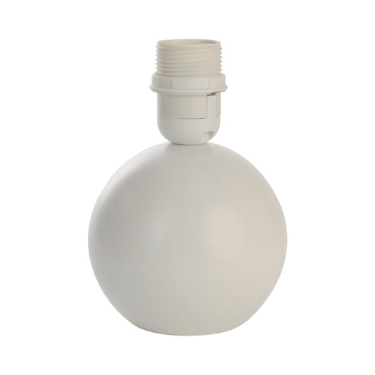 Deze witte lampenvoet uit de Kugel-serie voegt een basic en tijdloze uitstraling toe aan elk interieur.