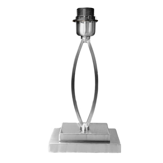 Deze chroomkleurige lampenvoet van 30 cm is tijdloos en elegant.