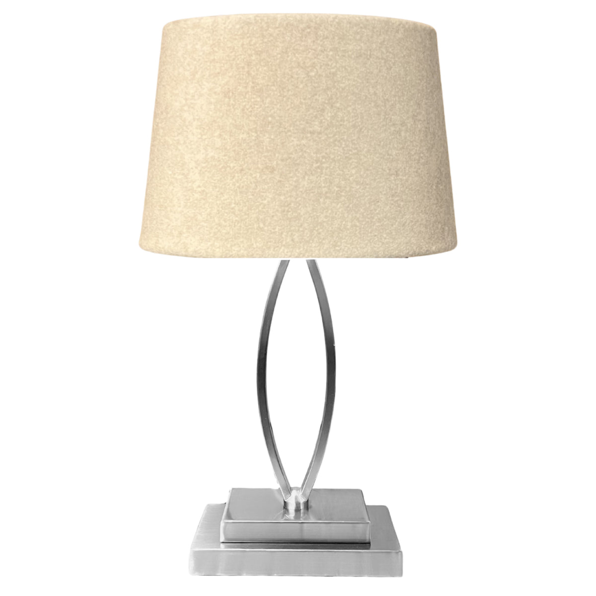 Deze chroomkleurige lampenvoet heeft een tijdloze uitstraling. Perfect om jouw favoriete lamp te laten stralen.
