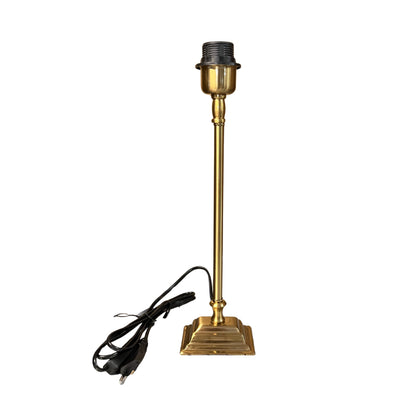 Deze messing lampenvoet van 39 cm straalt luxe uit. Perfect voor een sfeervolle verlichting in jouw interieur.