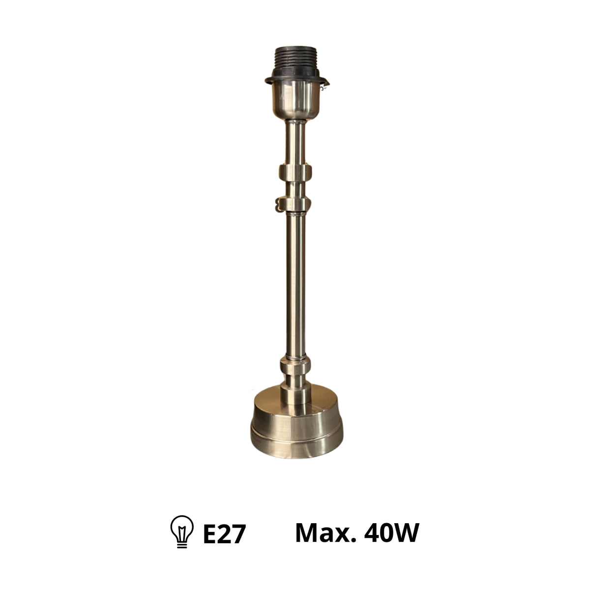 Detail van de elegante lampenvoet in nikkel, perfect voor een moderne uitstraling. Combineert stijl met functionaliteit.