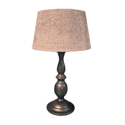 Deze zwarte lampenvoet van 30 cm geeft een eigentijdse uitstraling aan je interieur. Perfect voor elke lampenkap.