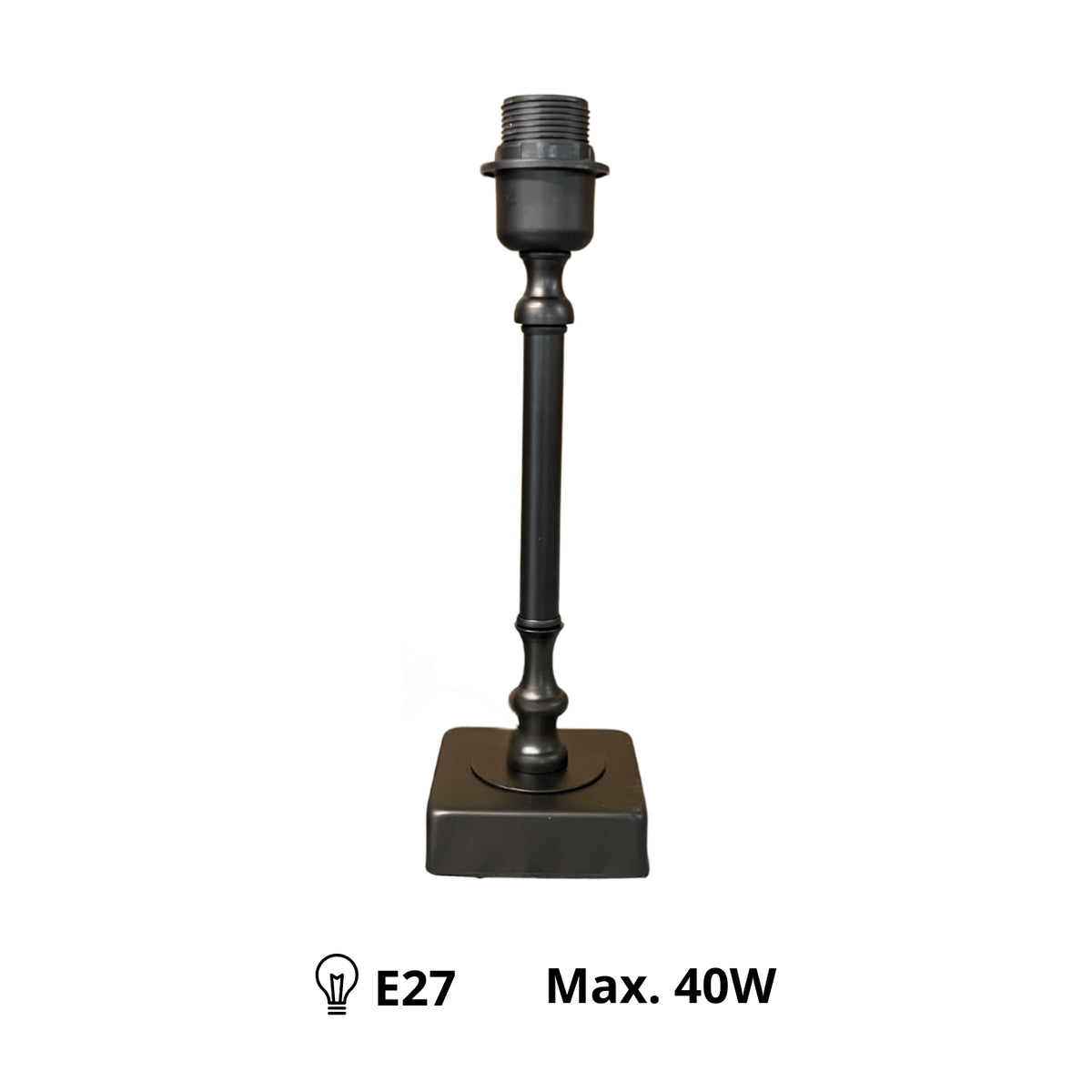 Deze zwarte lampenvoet van 31 cm voegt een eigentijdse flair toe aan je interieur. Perfect voor elke moderne lamp.