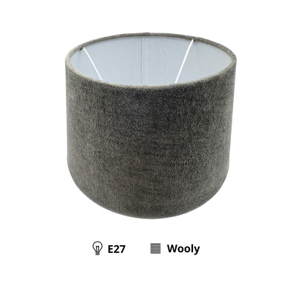 Deze antracieten lampenkap in modern design voegt een eigentijdse touch toe aan elke lamp. Creëert een sfeervolle ambiance.