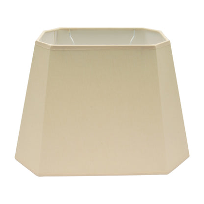 De beige lampenkap Conica heeft een eigentijdse uitstraling. Perfect voor sfeervolle verlichting in uw interieur.