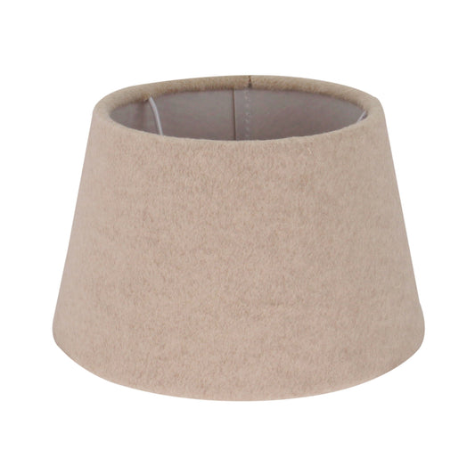 Deze beige lampenkap in drumvorm voegt een tijdloze touch toe aan jouw interieur. Perfect voor sfeervolle verlichting!