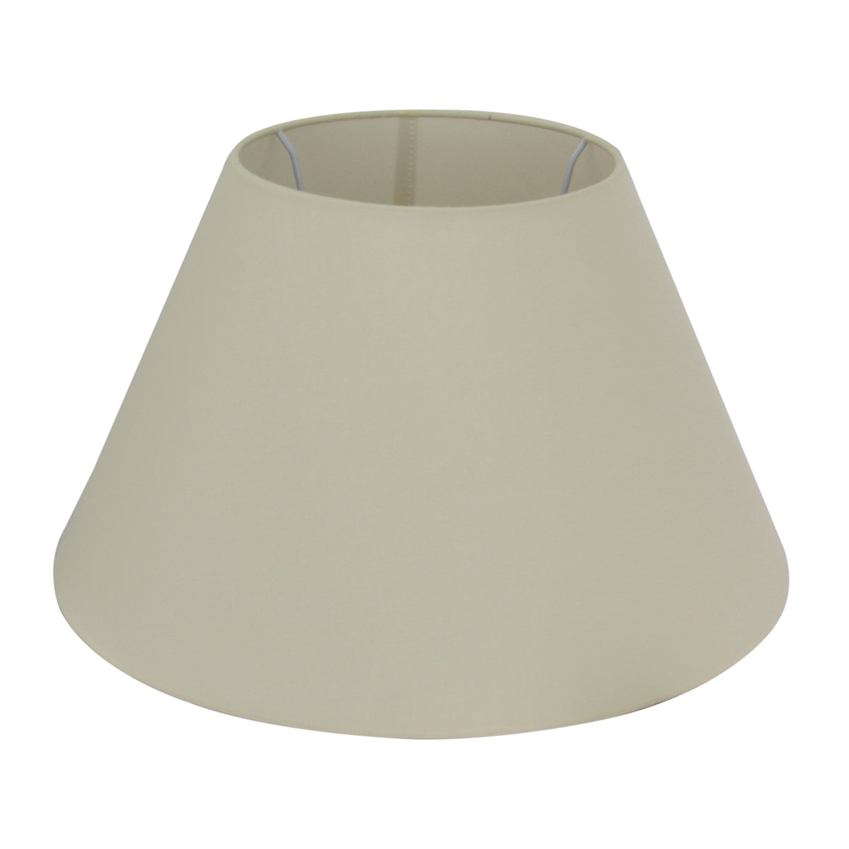 De crèmekleurige lampenkap Top geeft een warme uitstraling aan elke ruimte. Perfect voor een sfeervolle ambiance.