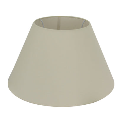 De crèmekleurige lampenkap Top geeft een warme uitstraling aan elke ruimte. Perfect voor een sfeervolle ambiance.