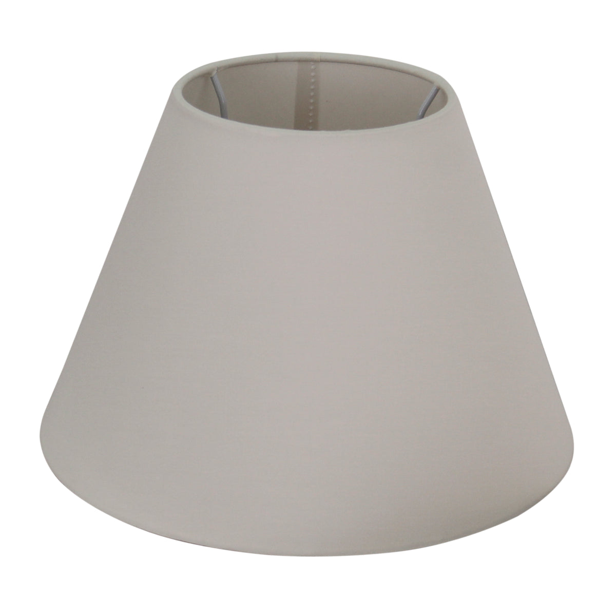 De crèmekleurige lampenkap Top geeft een warme uitstraling. Perfect voor een sfeervolle verlichting in huis.