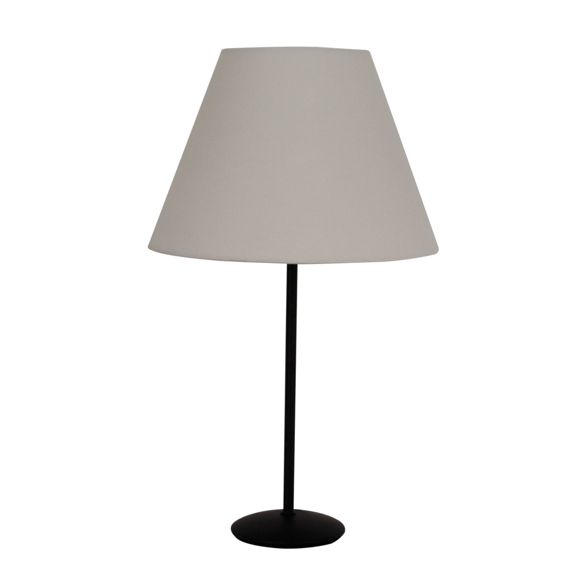 Deze crèmekleurige lampenkap voegt een warme, stijlvolle sfeer toe aan je interieur. Perfect voor een gezellige ambiance.