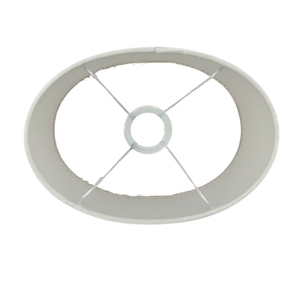 Detailfoto van de crèmekleurige lampenkap Oval, modern en stijlvol. Perfect voor een warme ambiance in jouw interieur.